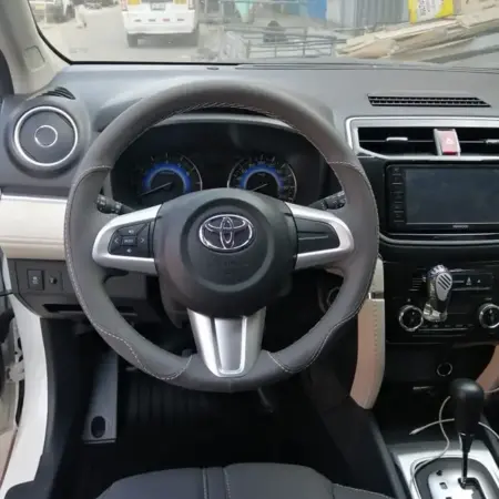 Tapizado de volante o timon en Lima-12
