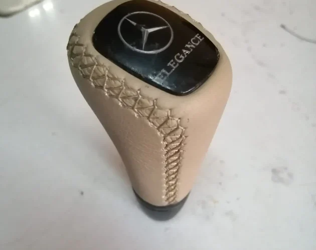 Tapizado de Perilla y Palanca de Cambios de Autos-11