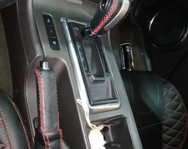 Tapizado de Perilla y Palanca de Cambios de Autos